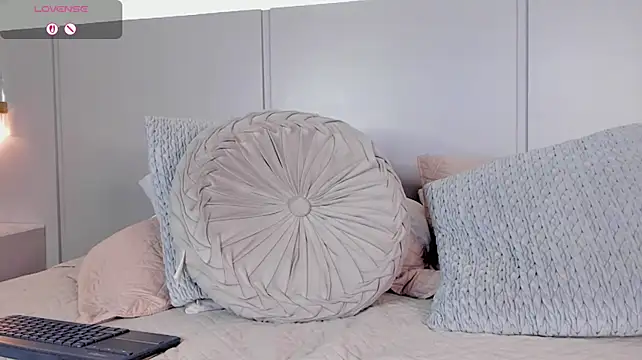 ailana_cortes webcam
