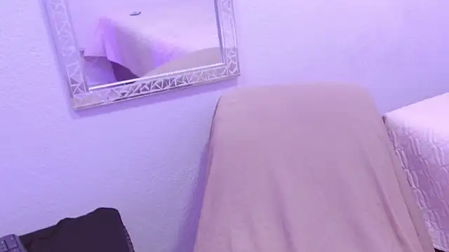 Dahiana_Horny webcam