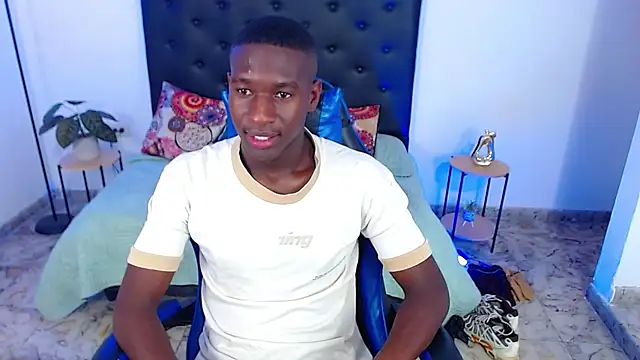 yousimon18 webcam