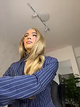miss_tatiana_ (T young) - 🍒💐Show me how badly you want to please