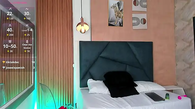 LaurentFerrer live cam on StripChat