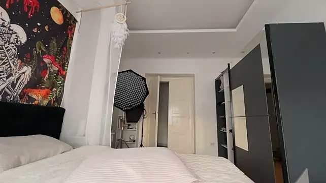 doomsdaybaby live cam