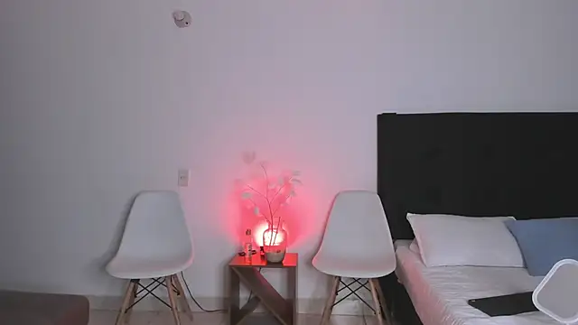 IrisFit live cam on StripChat