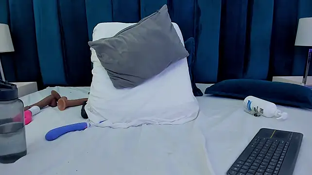 marianaaguii live cam preview