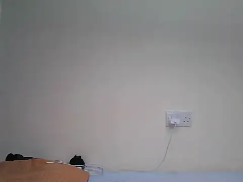 cum_queen254 webcam
