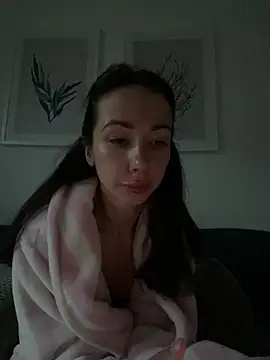 Nikol_535 live cam on StripChat