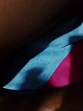 sexysexylaky webcam