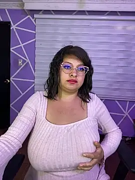 MiiaaJoness