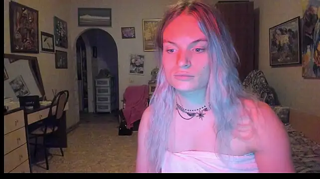 milliKira006 webcam