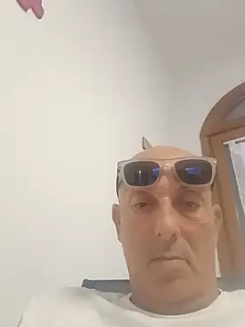 Ge-69 webcam