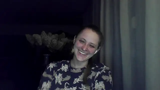 LeaWetGirl webcam