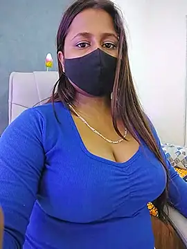 LoveLy-Soneya webcam