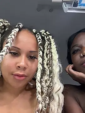 HaileyDiana live cam preview