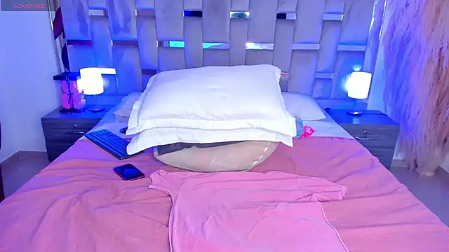 Cammiila live cam preview