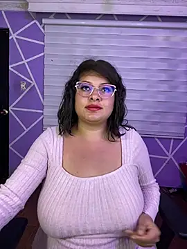 MiiaaJoness