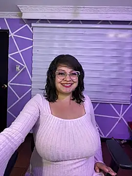 MiiaaJoness live cam preview