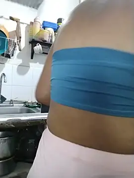 Andreita_95 webcam