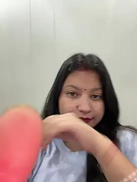 Aarohi_Thakur webcam