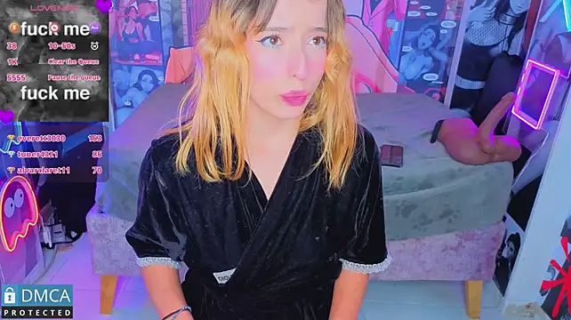 nena_cupcake_ webcam