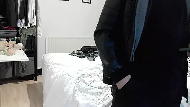nerd_couple (G young) - show boobs - suck him