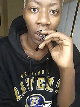 SquirtQueen16 webcam