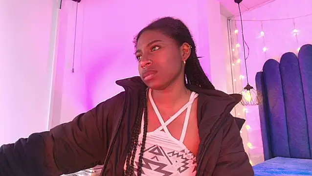 Queen_perla_ webcam