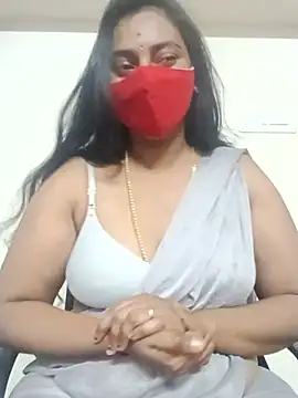 laxi_tamilponnu live cam on StripChat