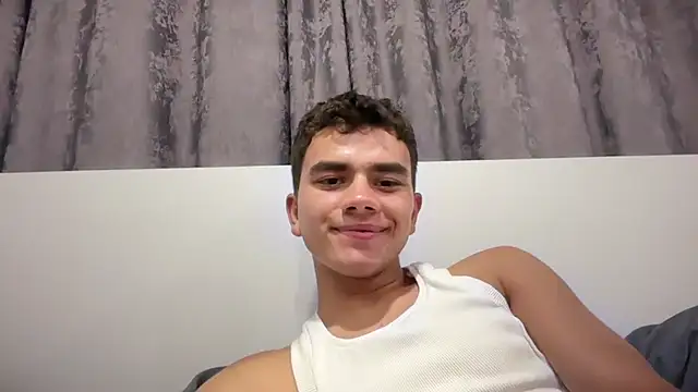 Just_Max02 webcam