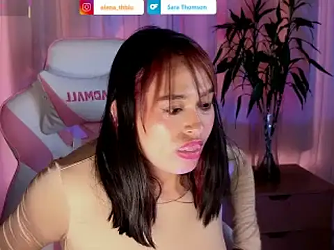 Sara_tblu webcam