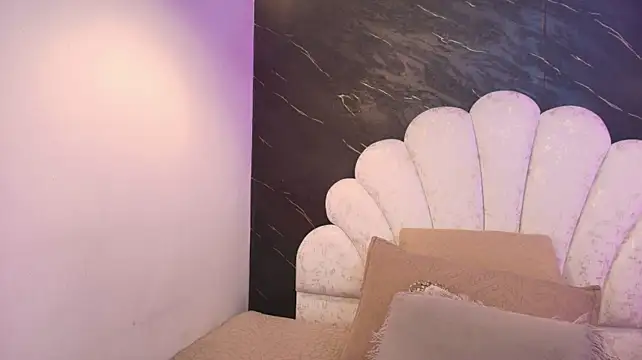 _MiaBrown_ webcam