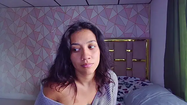 Khatty_Love webcam
