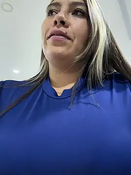 LIZ-06_ webcam