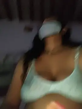 Love-pari77 webcam