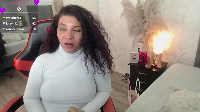 Serena_Houstonn webcam