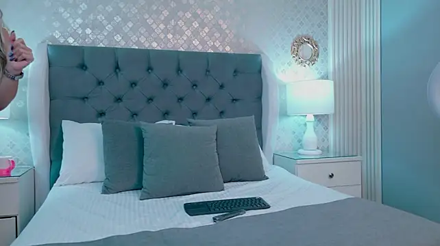 ZoeWilliis webcam
