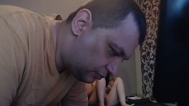 MoonedByEva2025 webcam