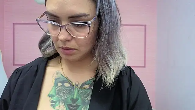 zarcasutra_t live cam preview