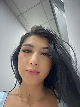 BadLilAngelXXX webcam
