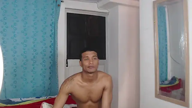 Dani-brown webcam