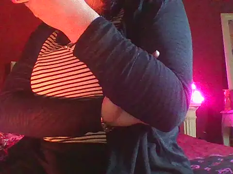 toxic_love777 live cam preview