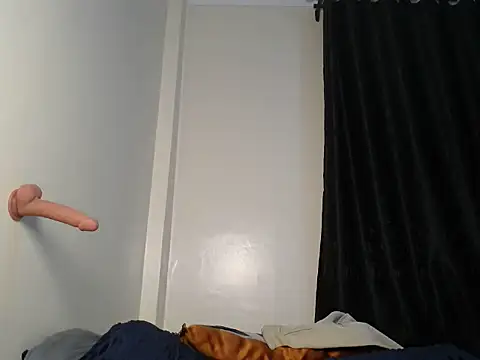 Rogue_desire live cam preview