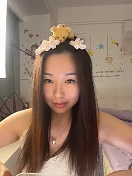 momo0021 live cam preview