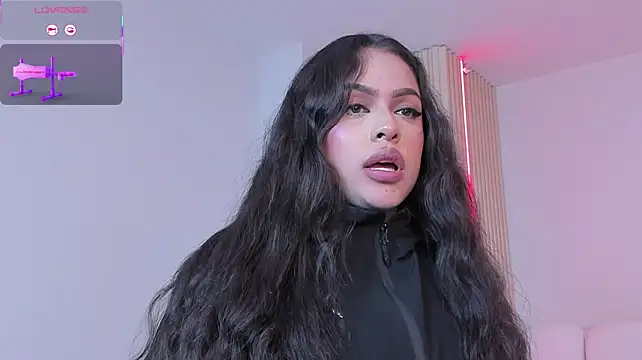 mila__hank live cam preview