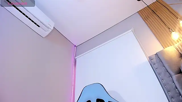 Aliceefox1 webcam