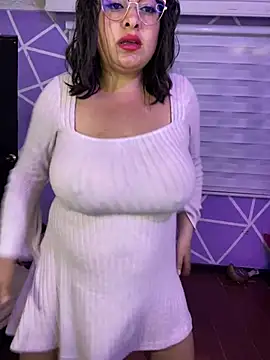 MiiaaJoness live cam preview