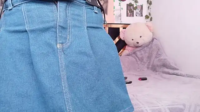 lucywhite13 (F young) - fuck machine ass