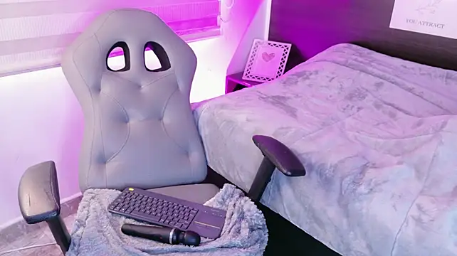 sara_as_ webcam