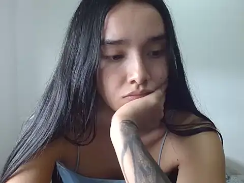 777luna_ webcam