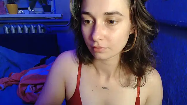 Angelik5371