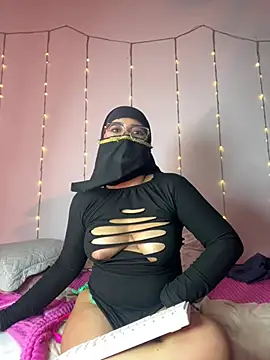 Maisa_issa